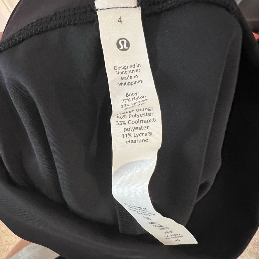 lululemon Wunder Train high rise shorts 6” - Picture 3 of 4